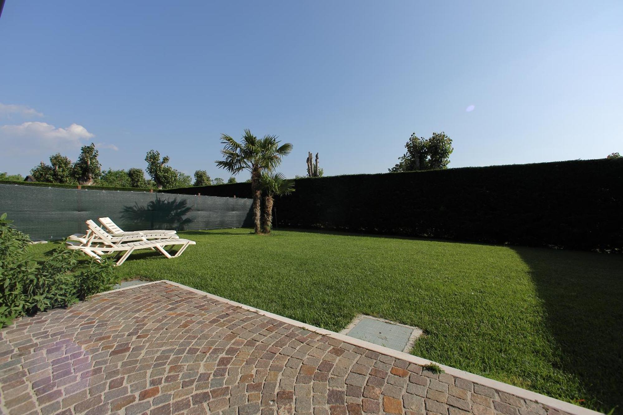 Hotel Campanello Castelnuovo del Garda Exteriör bild