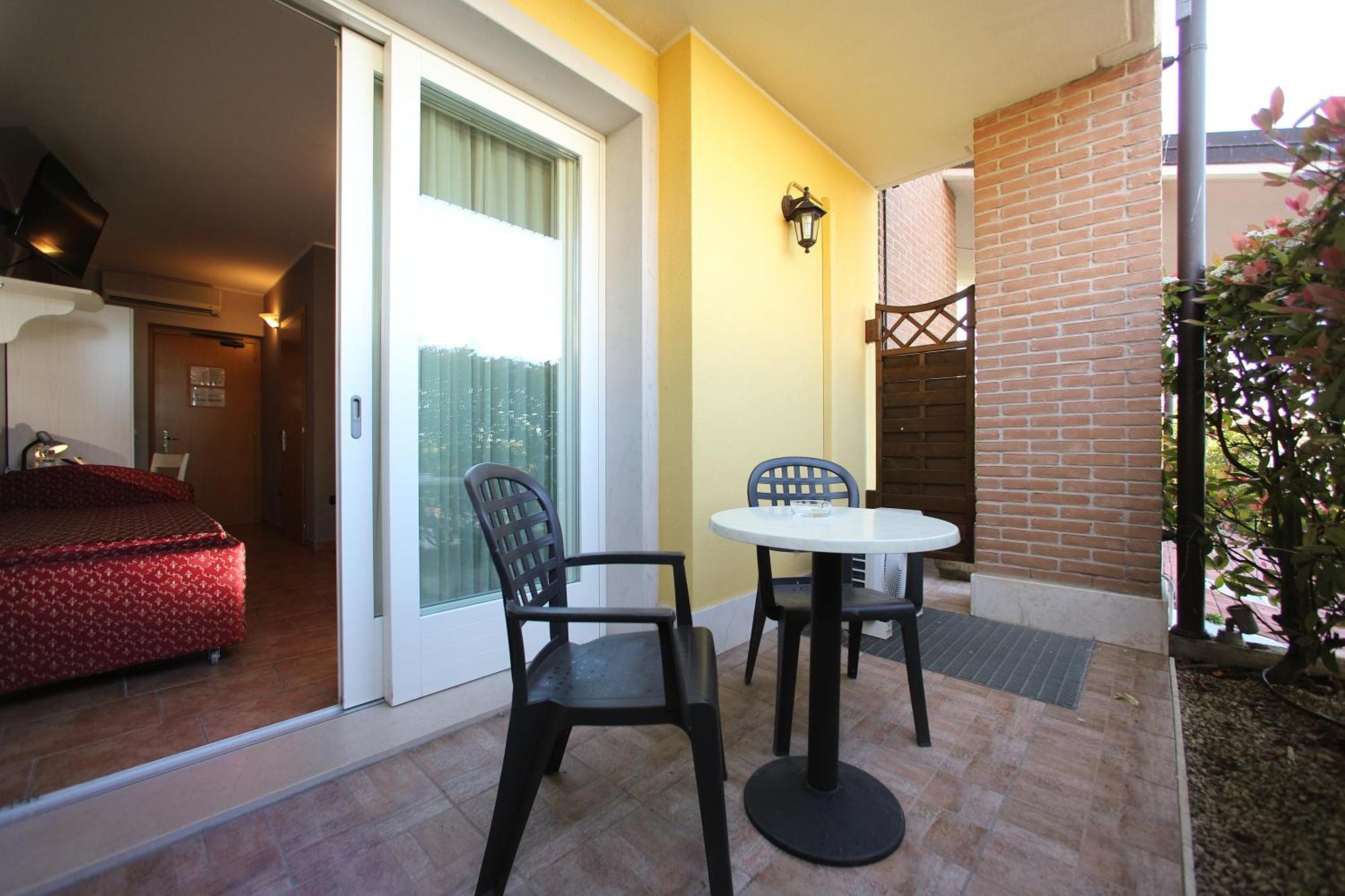 Hotel Campanello Castelnuovo del Garda Exteriör bild